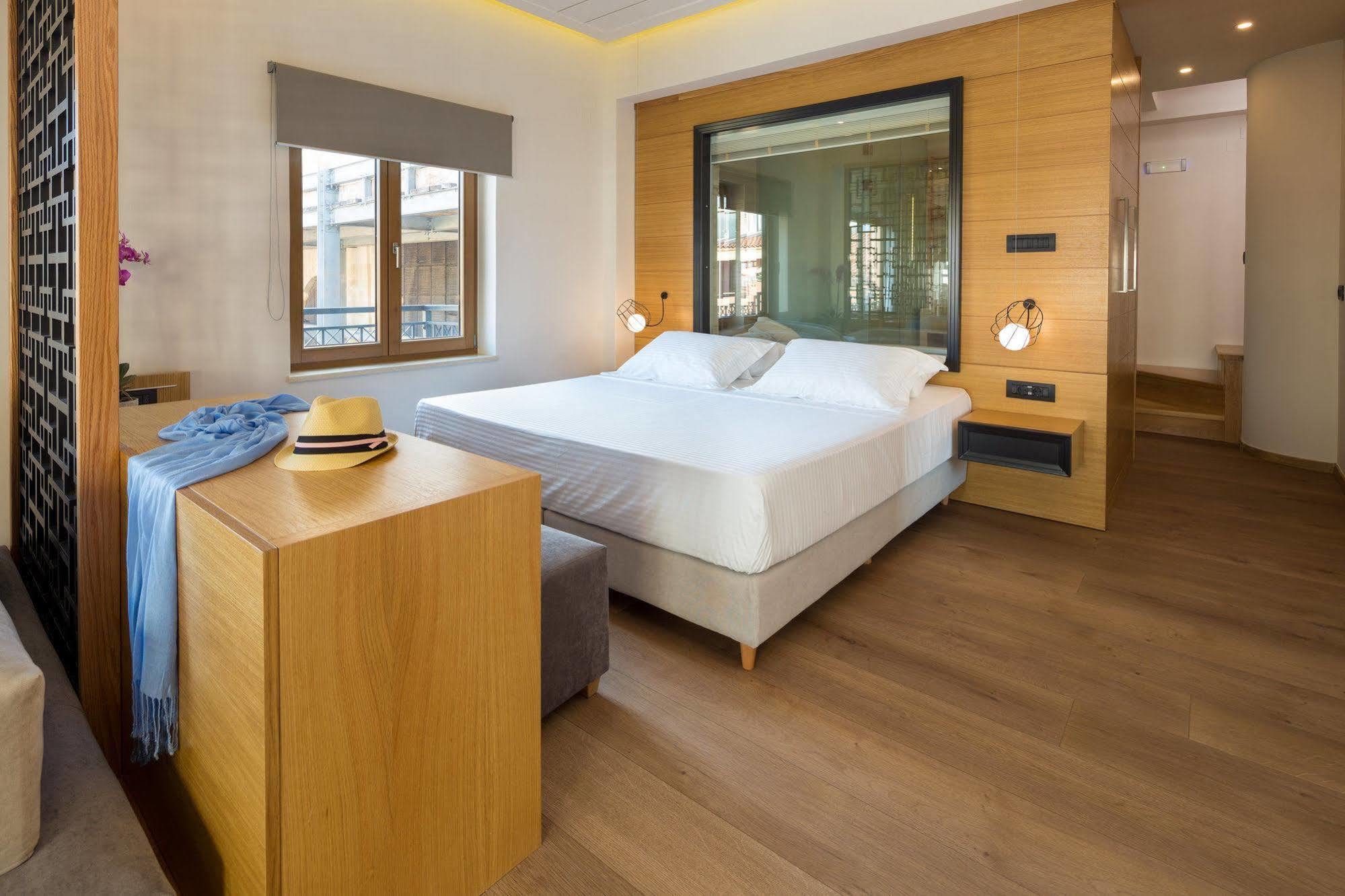 Querini Luxury Suites Chania  ภายนอก รูปภาพ